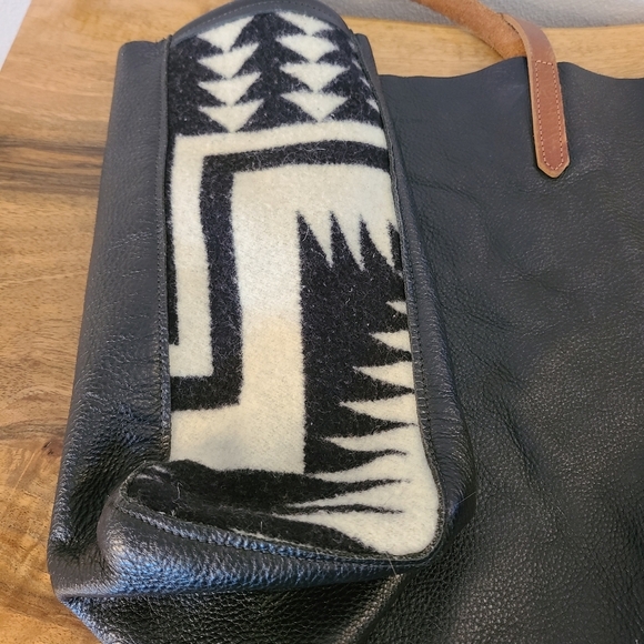 Future Glory Walking Rock Leather & Pendleton Wool Tote Bag - Picture 3 of 9